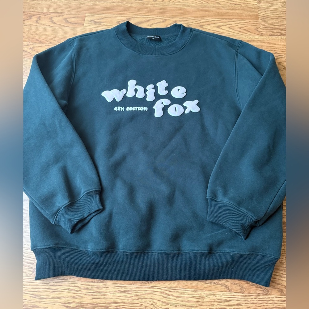 White Fox crew neck sweatshirt